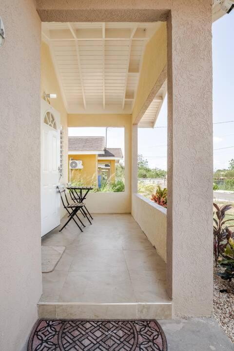 Bellarose At Colbeck ,Gated With Pool, Stylishly Modern Villa Old Harbour Exterior photo
